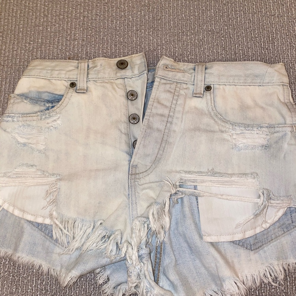 Hollister Jean Shorts!
